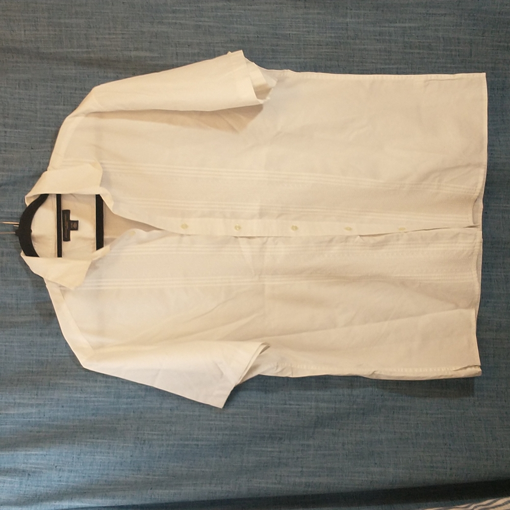 Men's NWOT slimfit cotton button down havana shirt